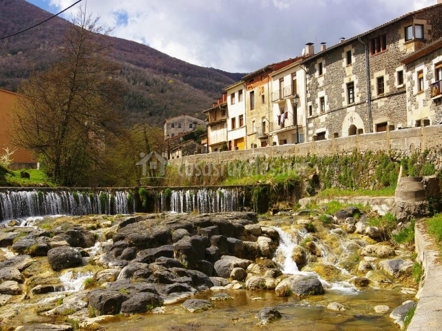 Can Mau en Sant Feliu De Pallerols (Girona)